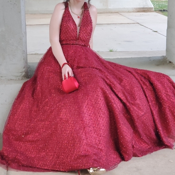 Gorgeous Ballgown/Prom. All about the details. - Picture 5 of 12
